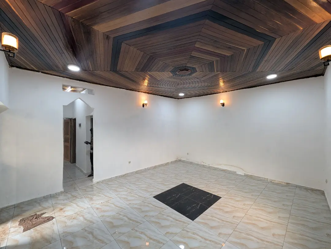 Appartement moderne à louer à Bafoussam 3eme Carrefour Eveche - Image 6