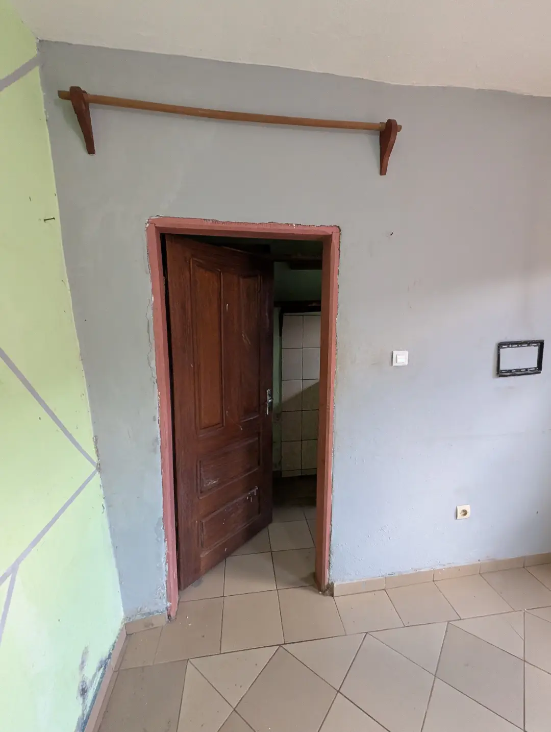 Studio moderne à louer à Bafoussam Pont Voltaire - Image 6