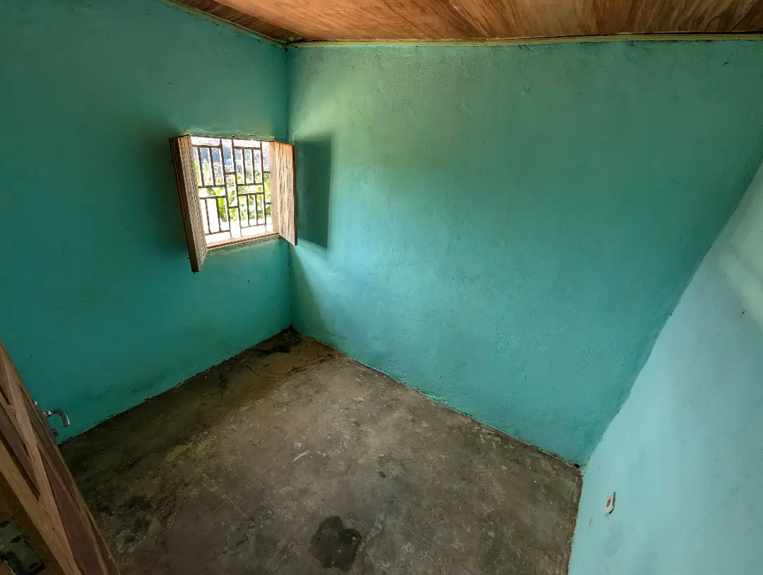 Studio moderne à louer à Bafoussam Djeumoun - Image 6