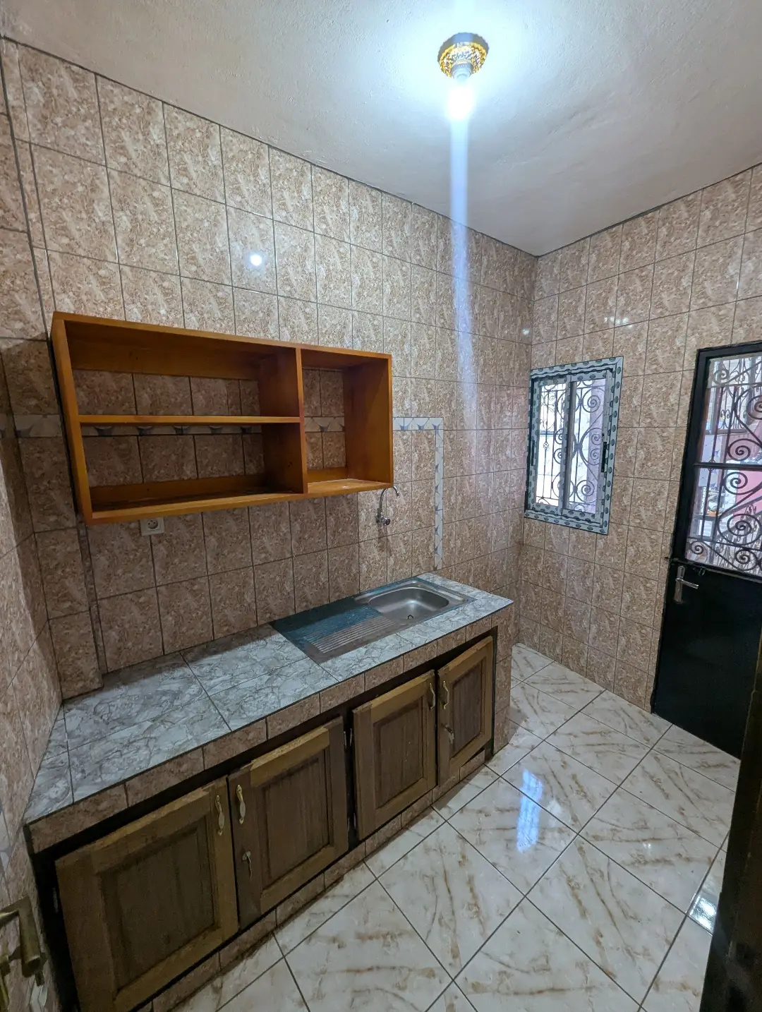 Appartement moderne à louer à Bafoussam Marche Casa - Image 6
