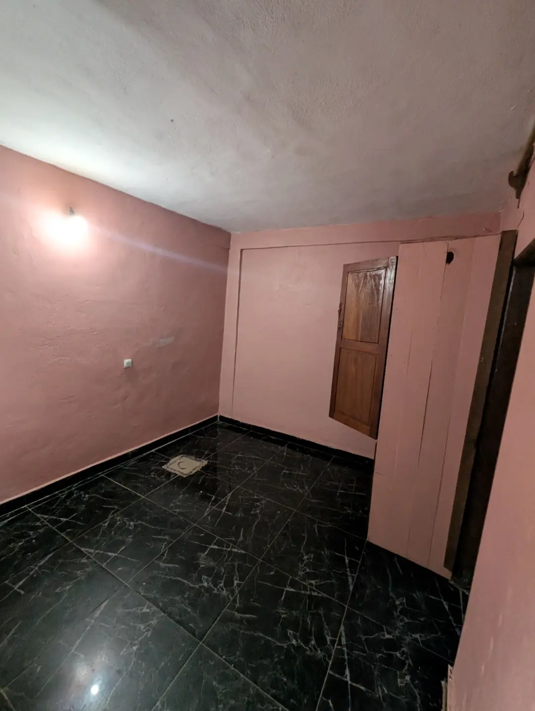 Chambre moderne à louer à Bafoussam 3eme Carrefour Eveche - Image 6