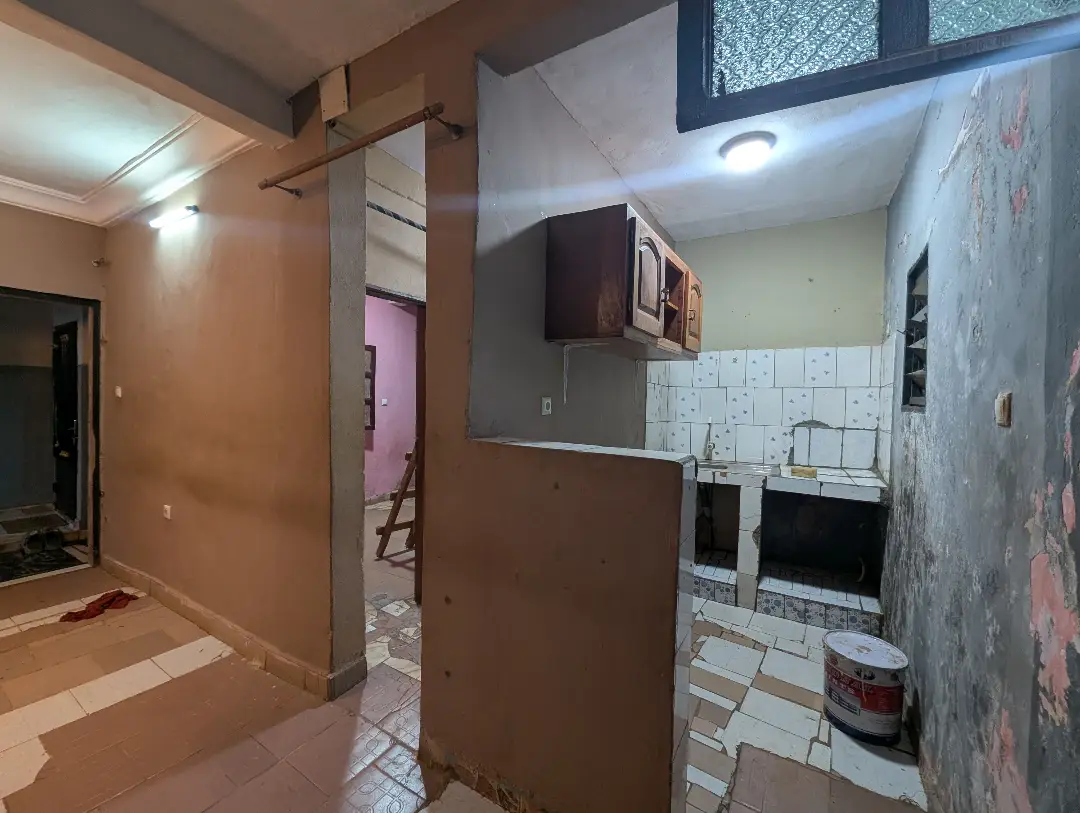 Studio moderne à louer à Bafoussam Socada - Image 6