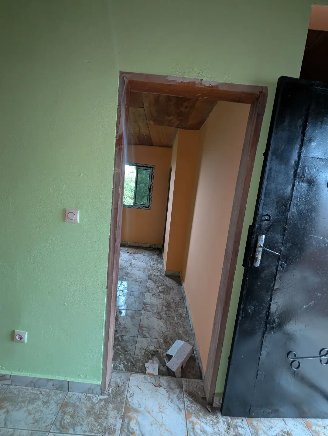 Studio moderne à louer à Bafoussam Saint Thomas - Image 6