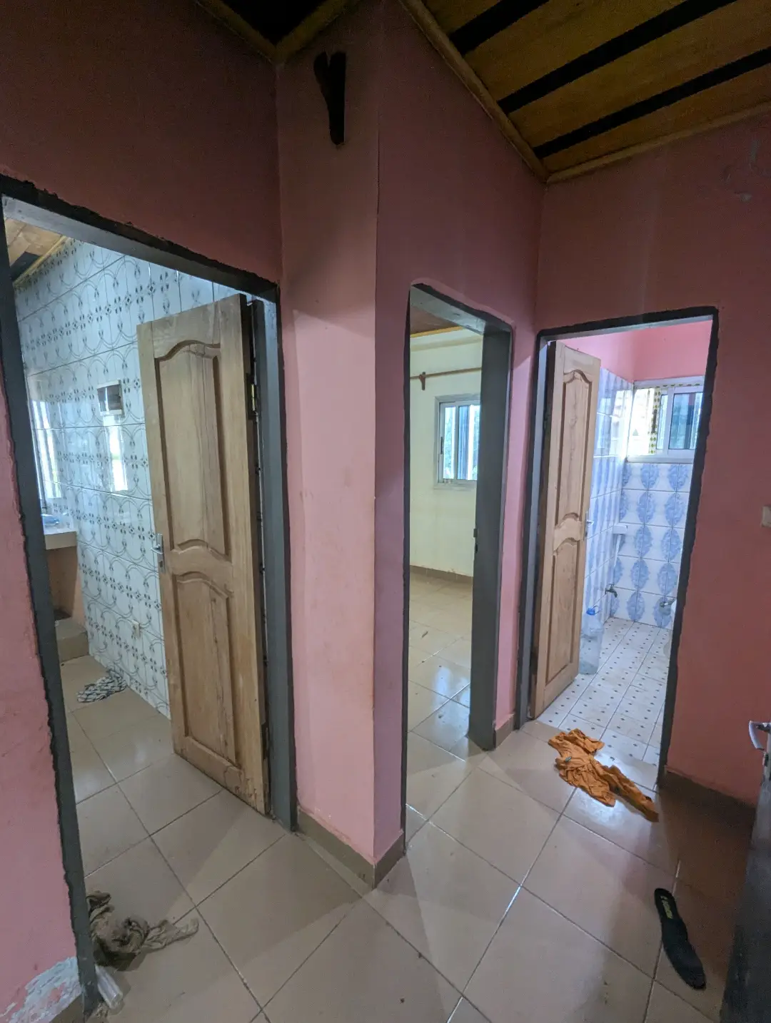 Studio moderne à louer à Bafoussam Ta'a Mbah - Image 6