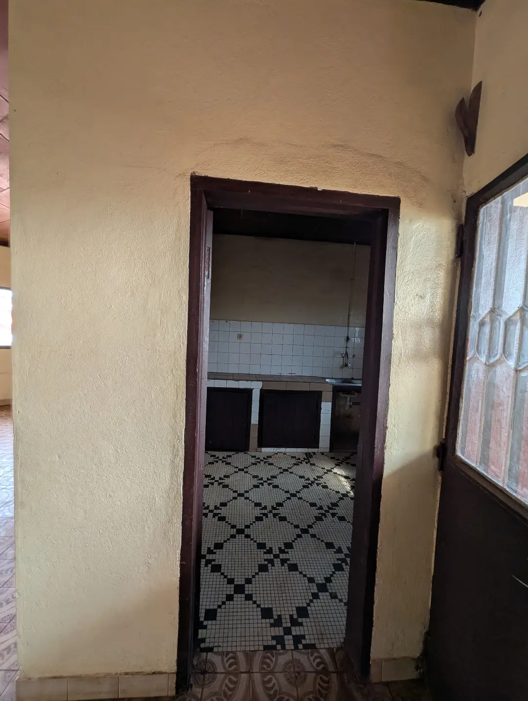 Appartement moderne à louer à Bafoussam Total D'en Bas - Image 6