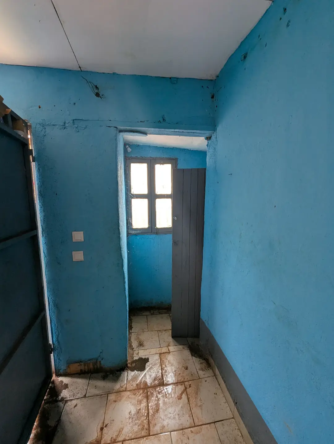 Chambre moderne à louer à Bafoussam Fin Goudron Tpo - Image 6