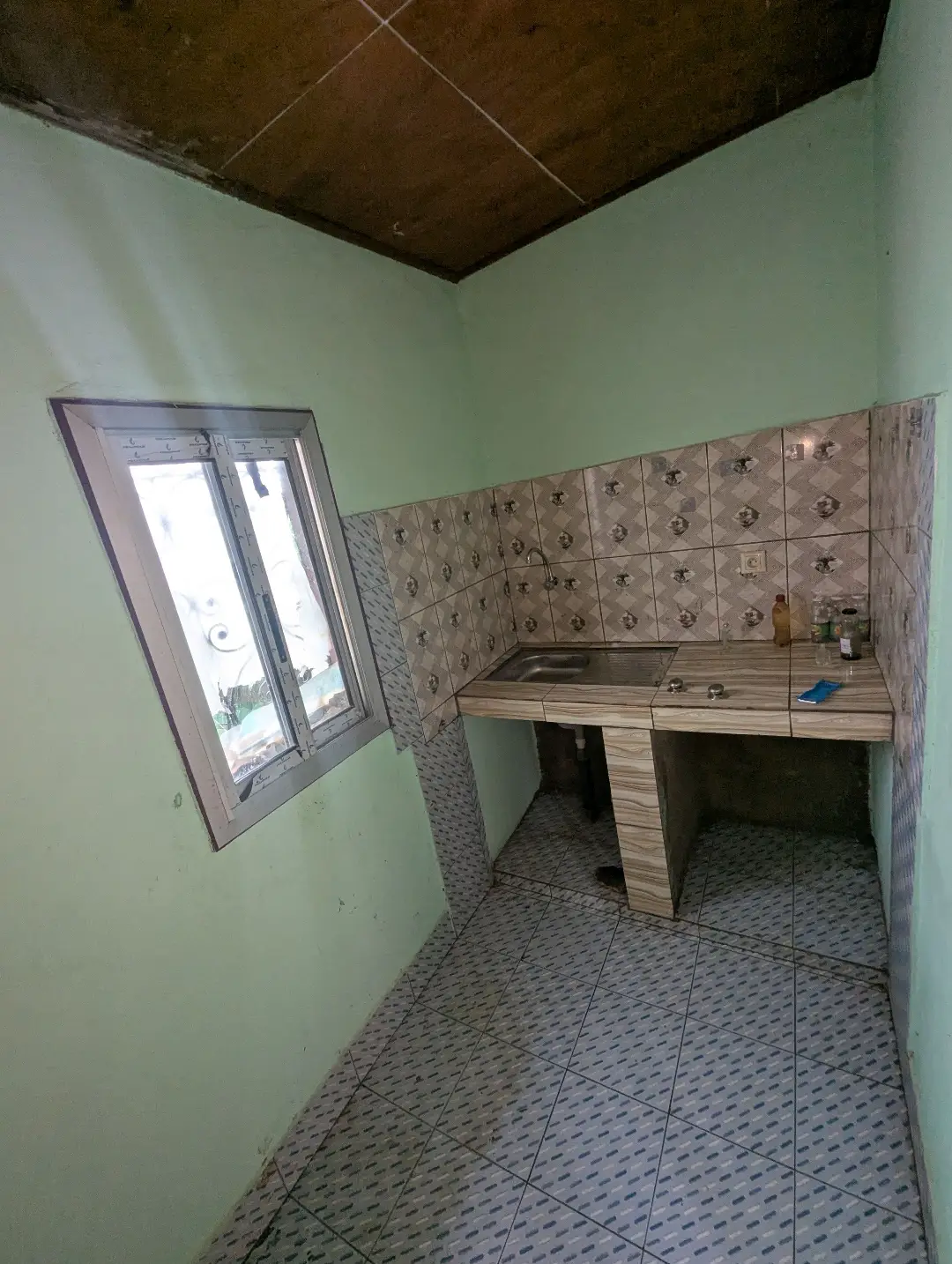 Studio moderne à louer à Bafoussam Toket (lycee) - Image 6