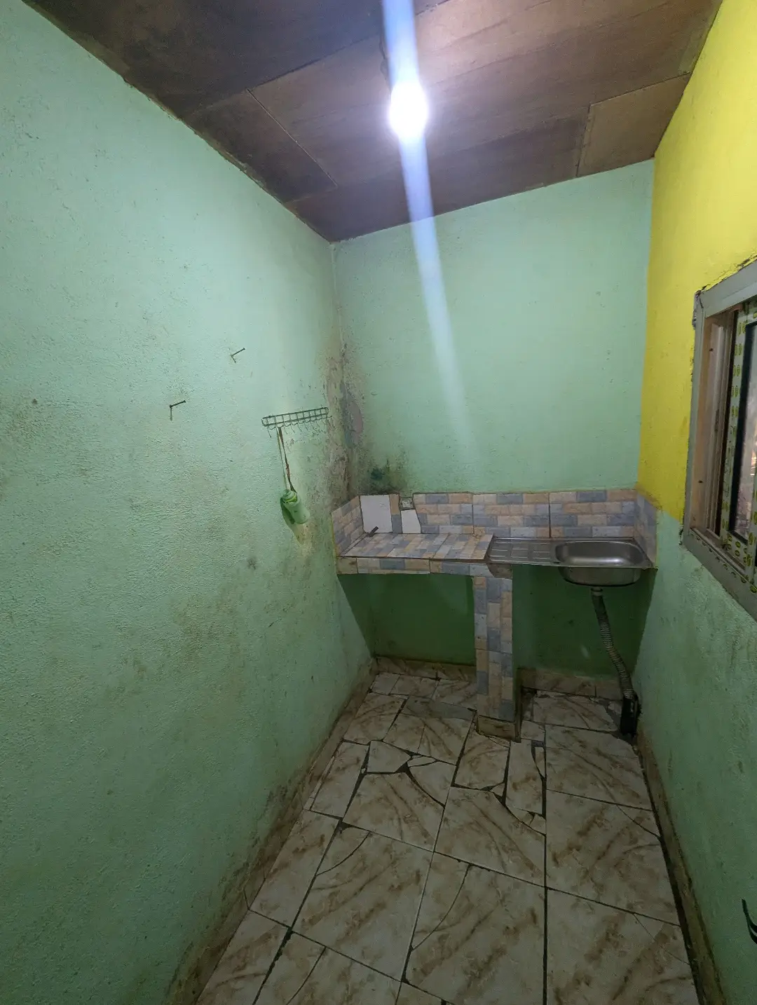 Studio moderne à louer à Bafoussam Toket (lycee) - Image 6