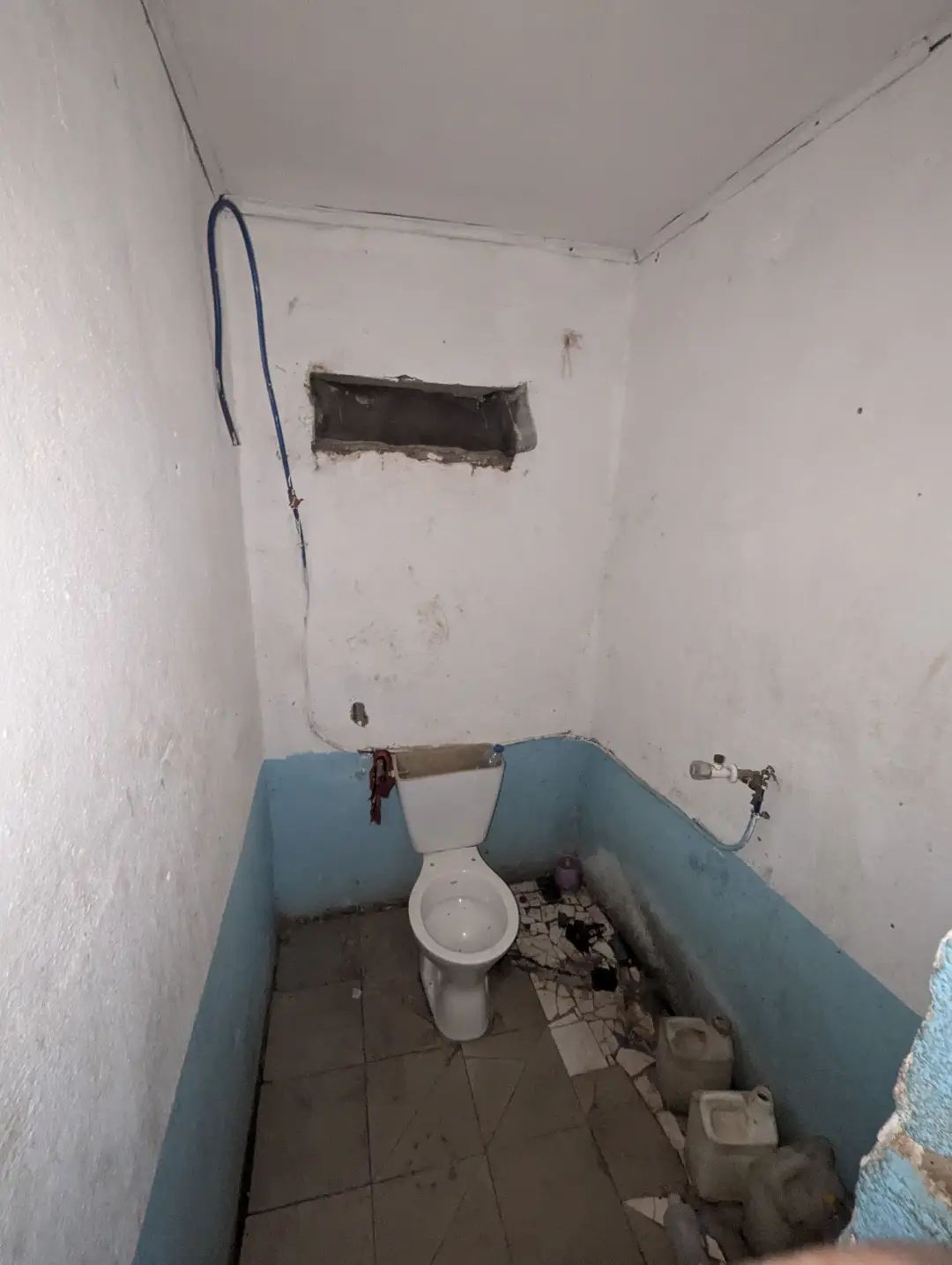 Chambre moderne à louer à Bafoussam Tamdja - Image 6