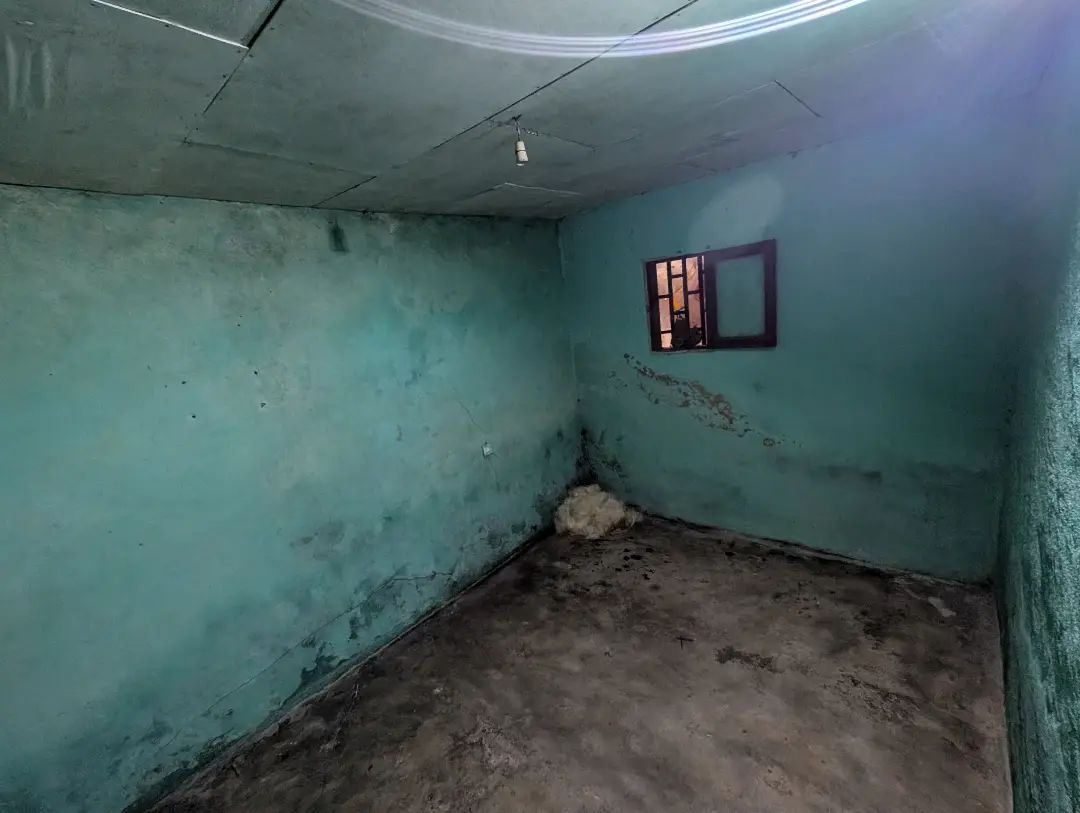 Studio  à louer à Bafoussam Toket - Image 7
