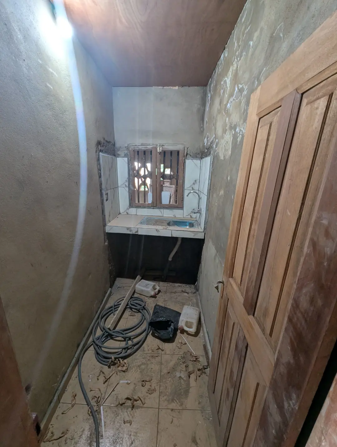 Studio moderne à louer à Bafoussam Saint Thomas - Image 7