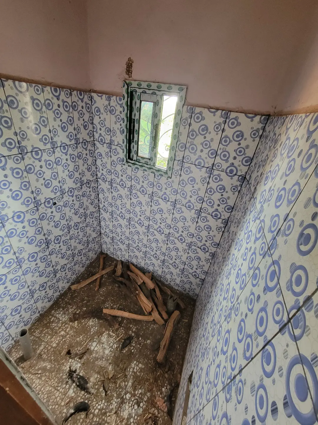 Studio moderne à louer à Bafoussam Toket - Image 7