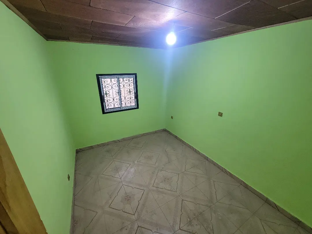 Appartement moderne à louer à Bafoussam Carrefour Ekoule - Image 7