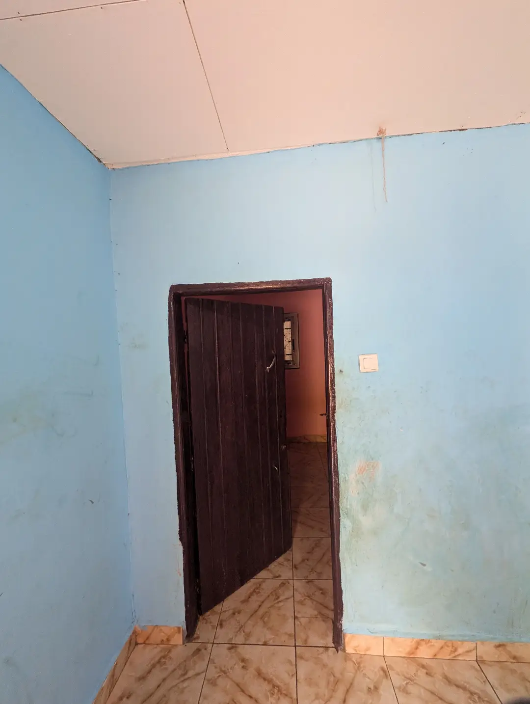 Studio moderne à louer à Bafoussam Terminus - Image 7