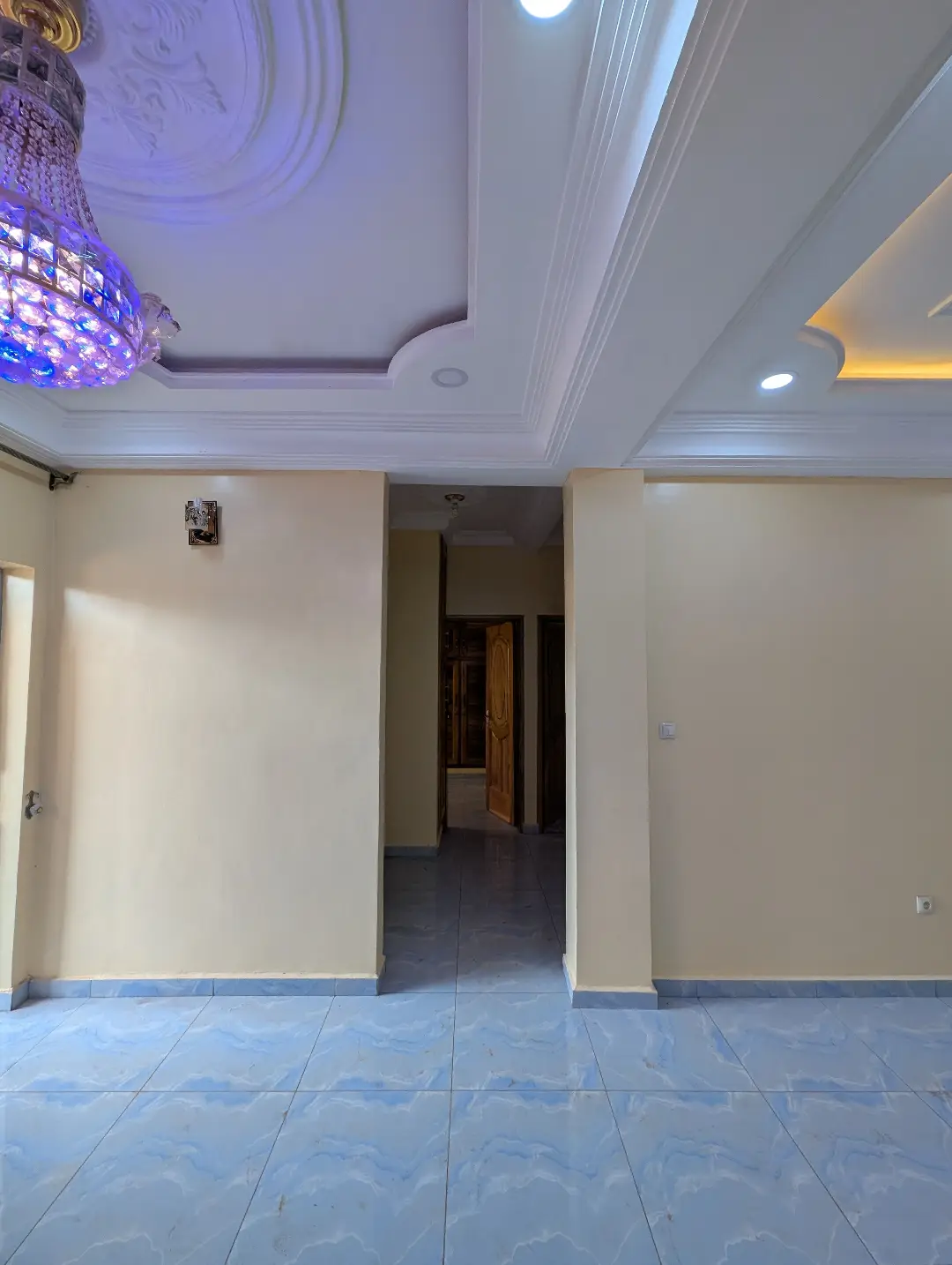 Appartement moderne à louer à Bafoussam 2eme Carrefour Eveche - Image 7