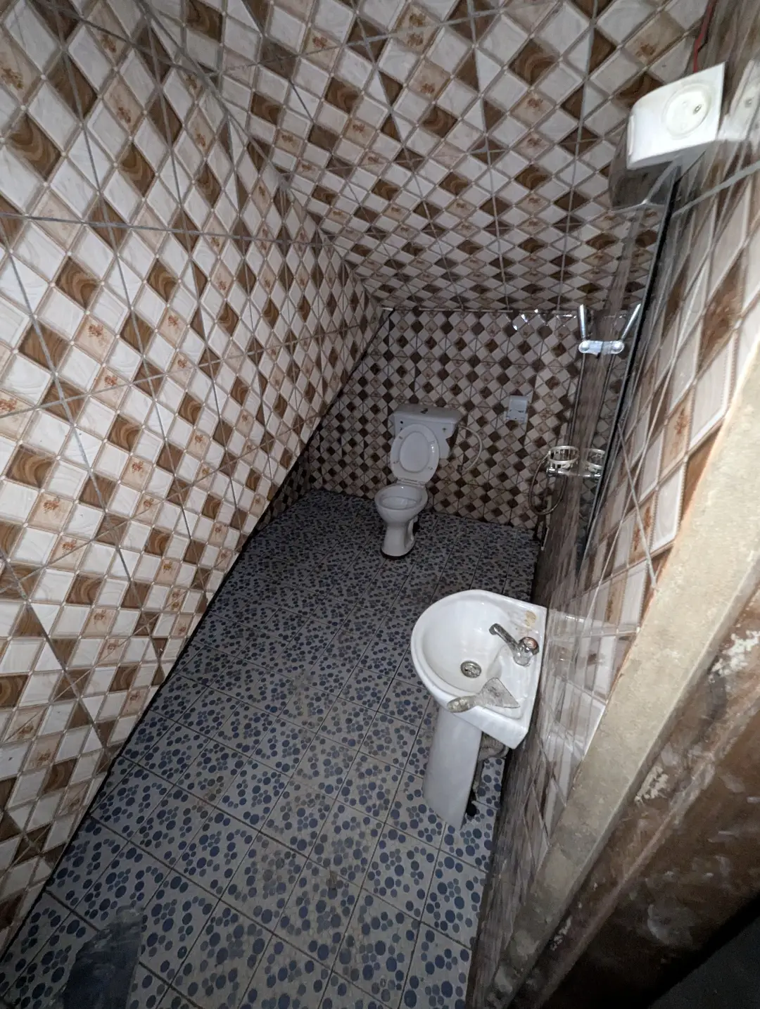 Appartement moderne à louer à Bafoussam Touristique - Image 7