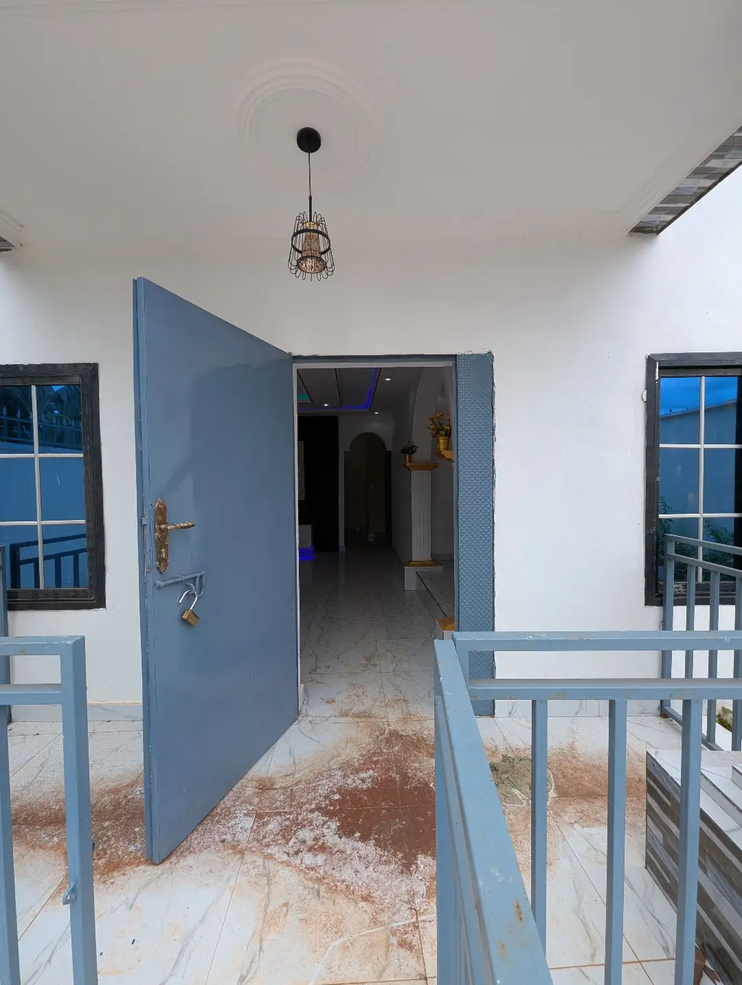Villa moderne à vendre à Bafoussam Memboutchi - Image 7