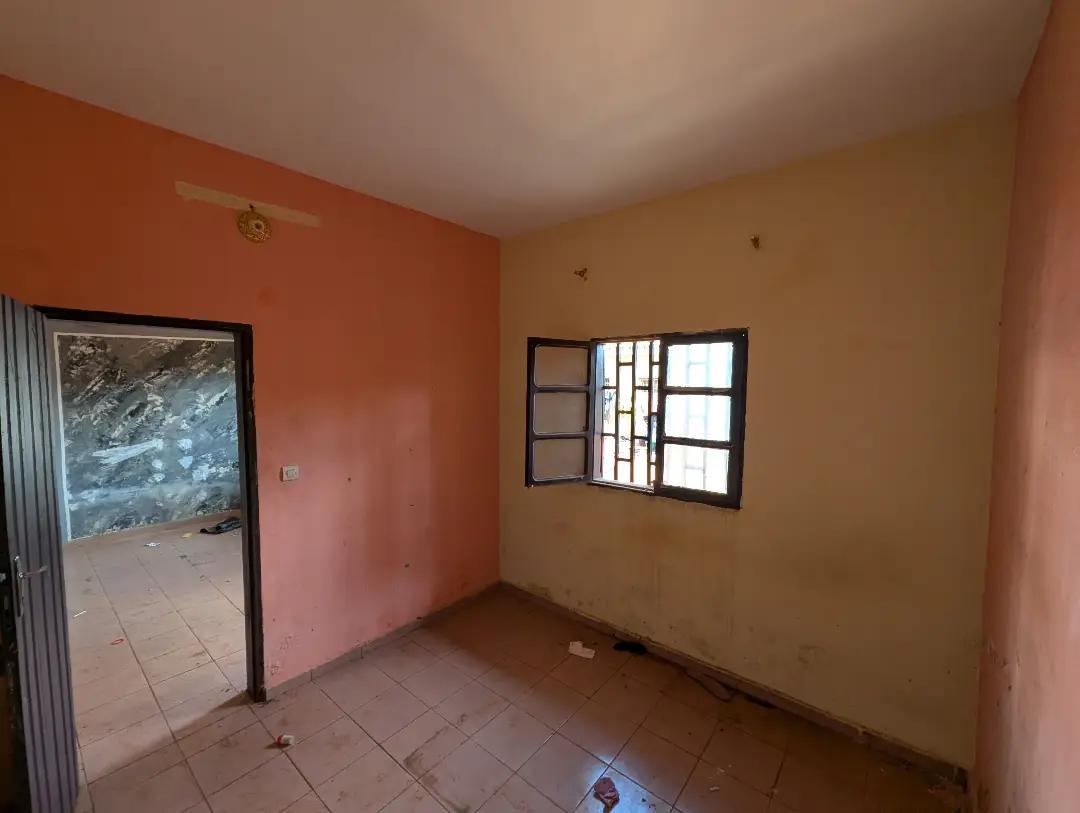 Appartement moderne à louer à Bafoussam Depot Petrolier - Image 7