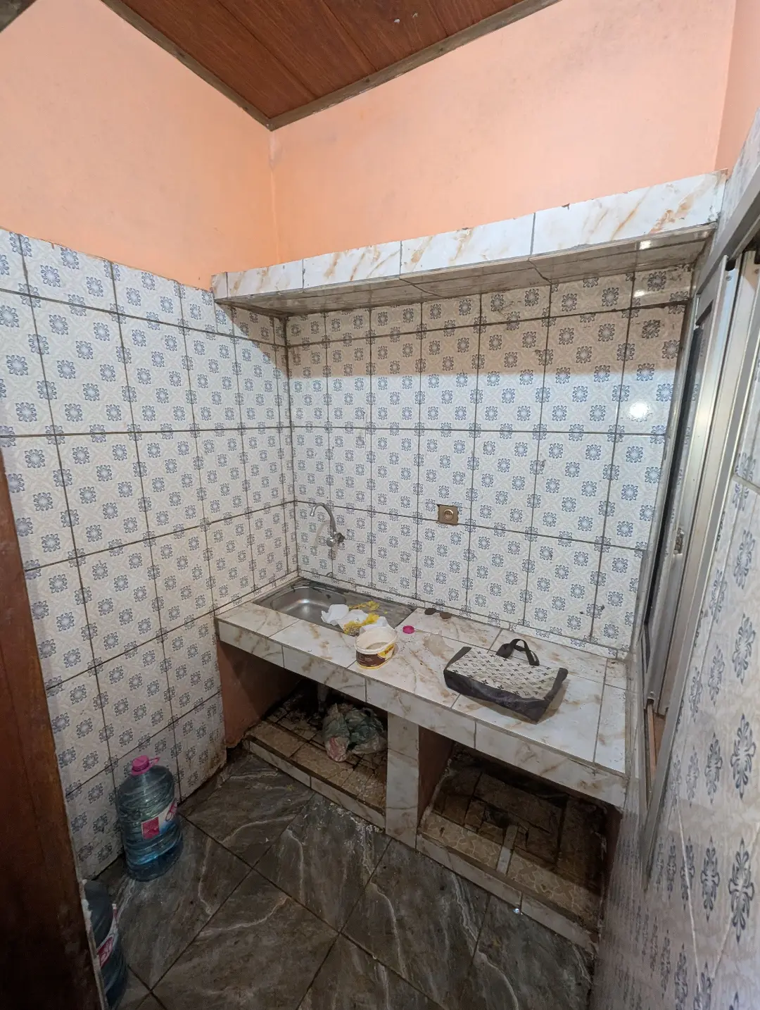 Chambre moderne à louer à Bafoussam Stade Municipal - Image 7