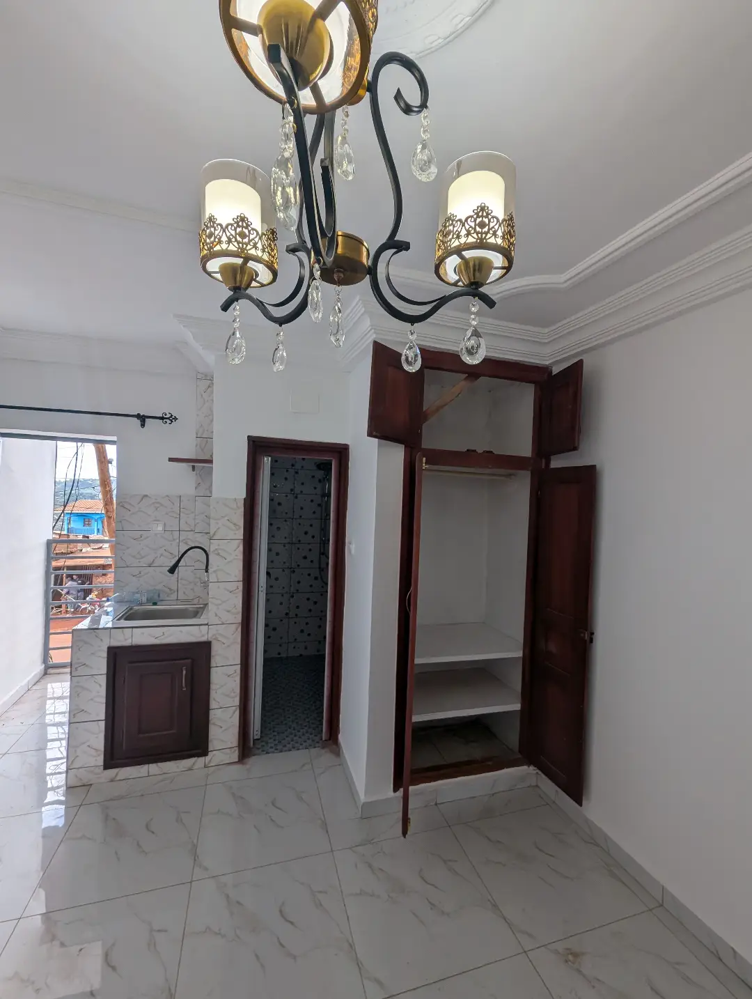 Chambre moderne à louer à Bafoussam Mairie Rural - Image 7