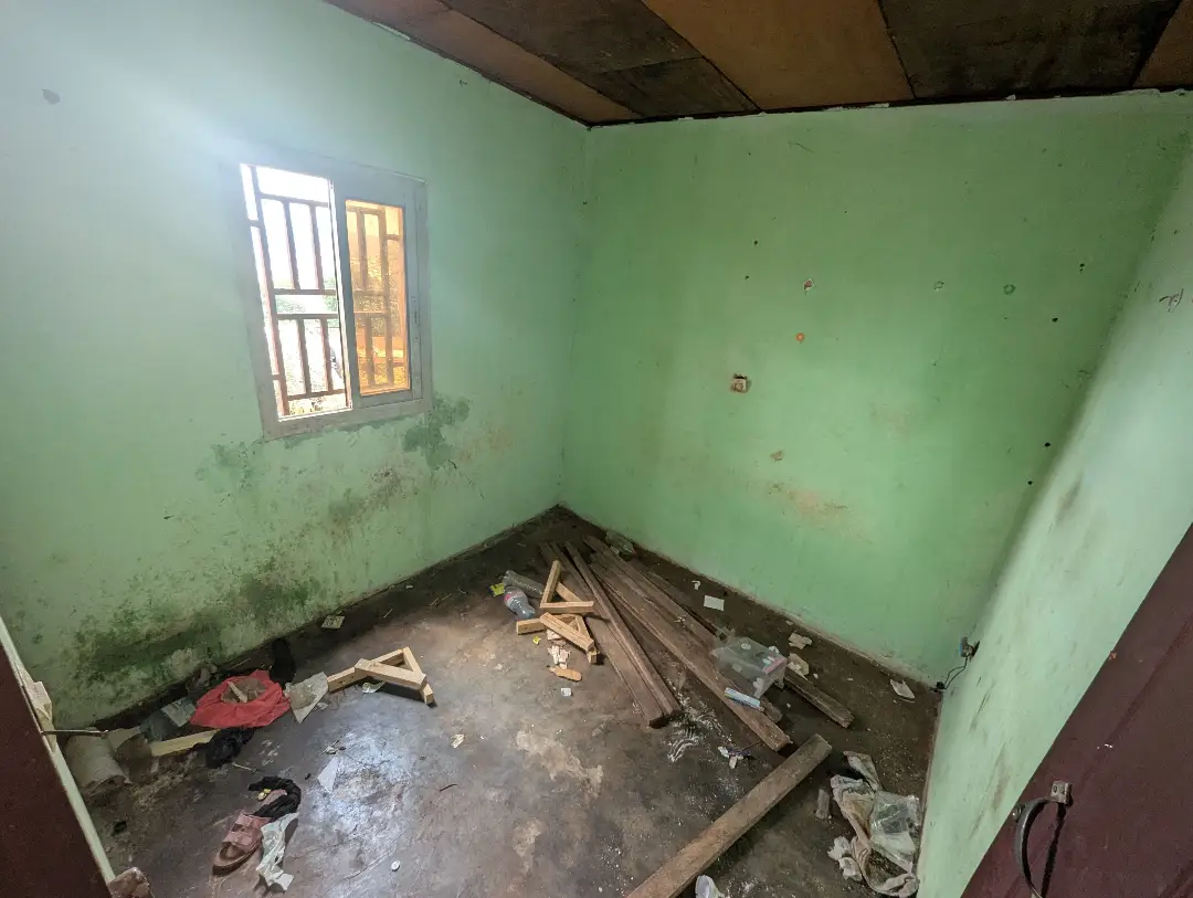 Studio moderne à louer à Bafoussam Derriere L'hopital Regional - Image 7