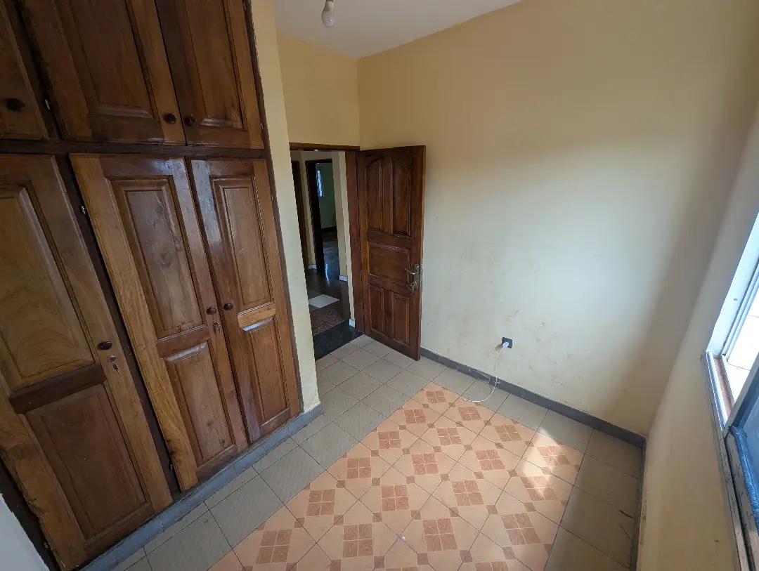 Appartement moderne à louer à Bafoussam Groupe 3 - Image 7
