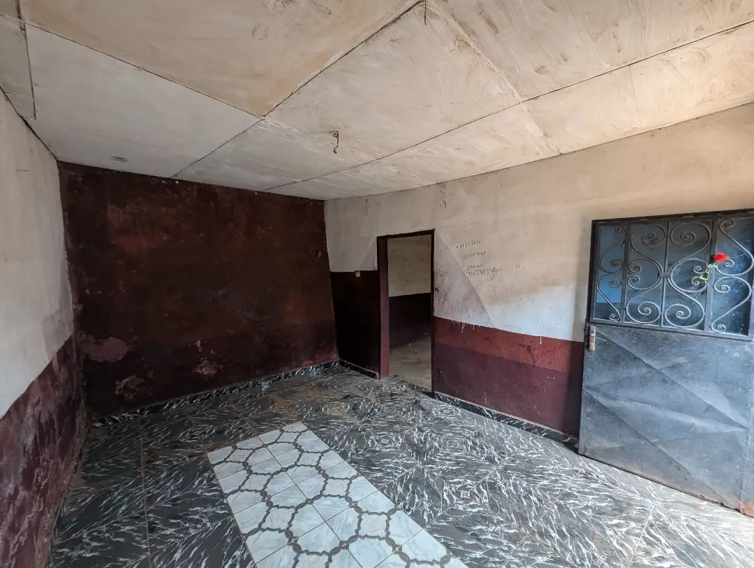 Studio  à louer à Bafoussam Houka - Image 7