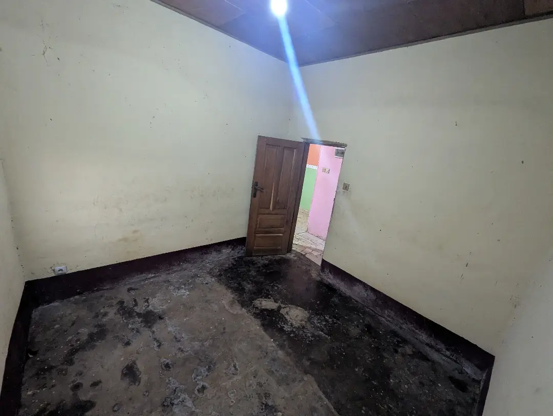 Studio moderne à louer à Bafoussam Derriere Tankou - Image 7