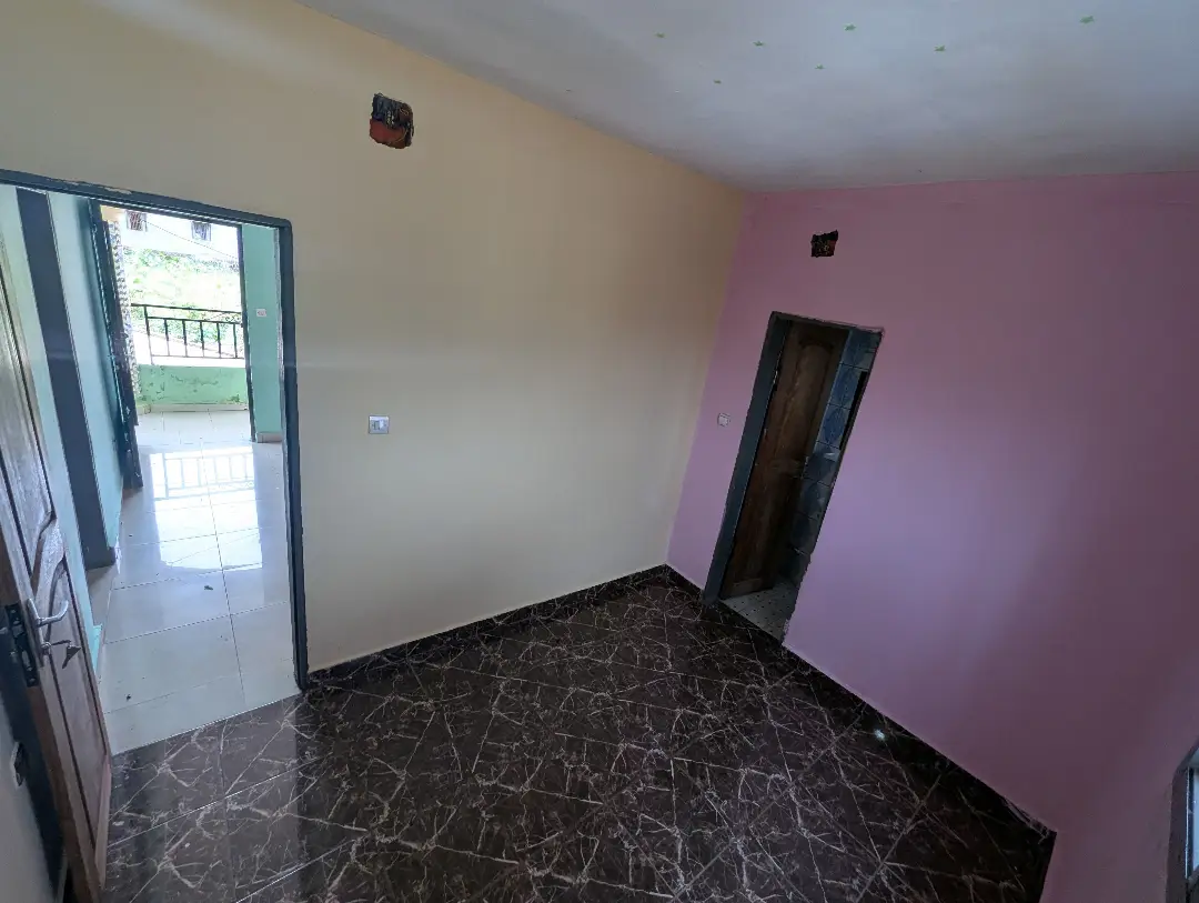 Appartement moderne à louer à Bafoussam Marie Rural (lepreserie) - Image 7