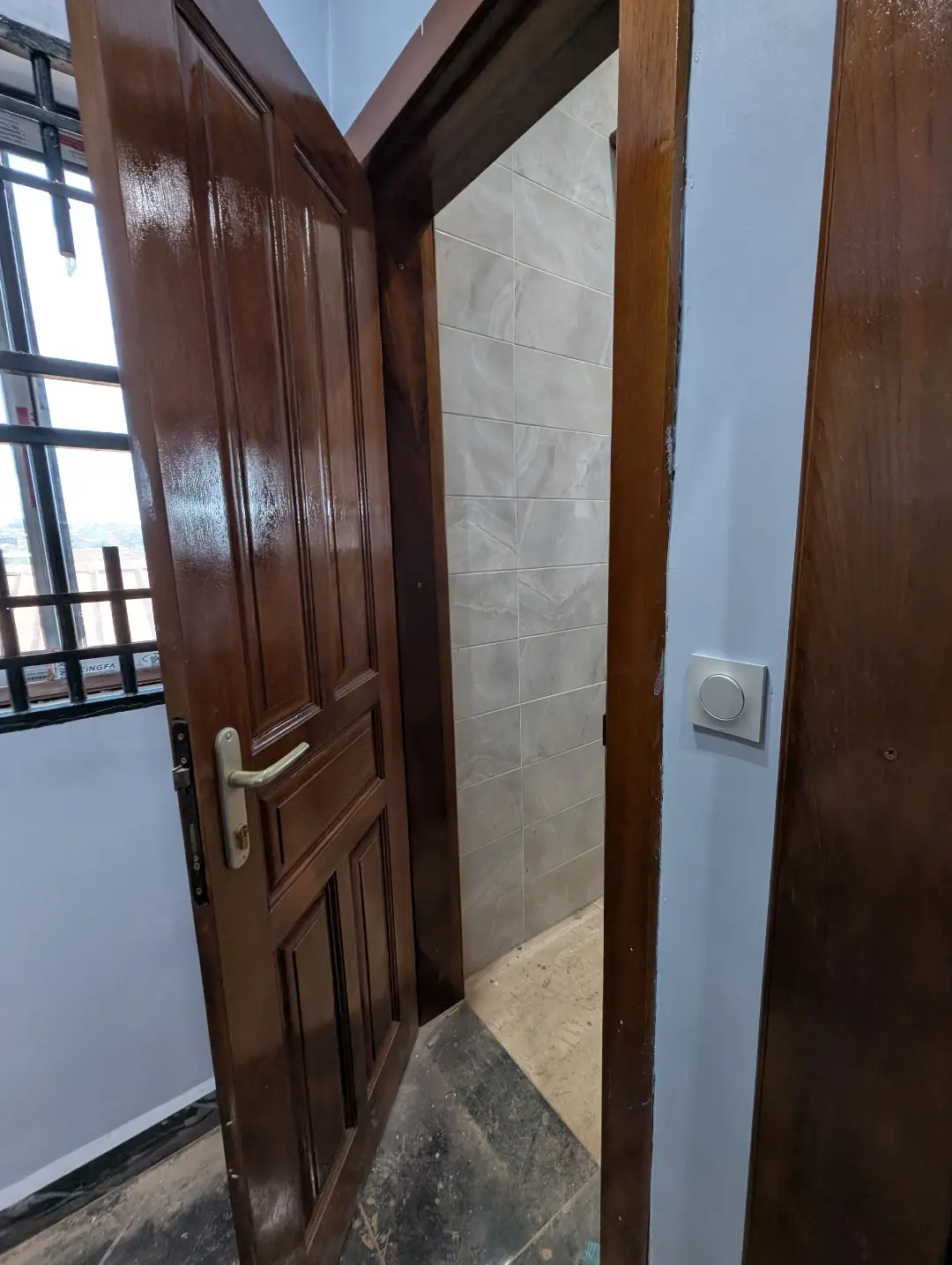 Studio moderne à louer à Bafoussam Maeture - Image 7