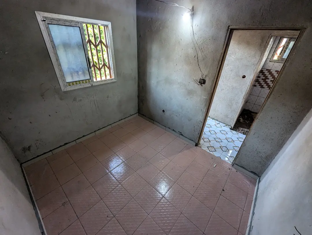 Studio moderne à louer à Bafoussam Brasserie - Image 7