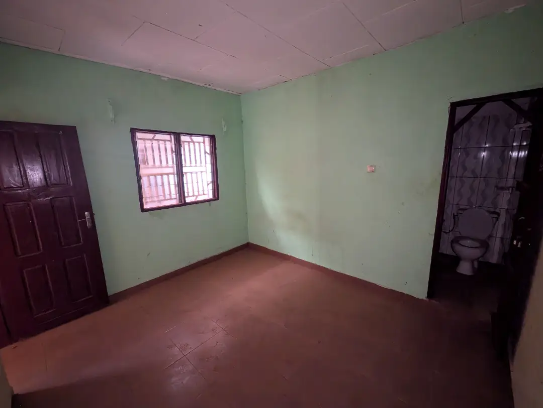 Appartement moderne à louer à Bafoussam Toket - Image 8