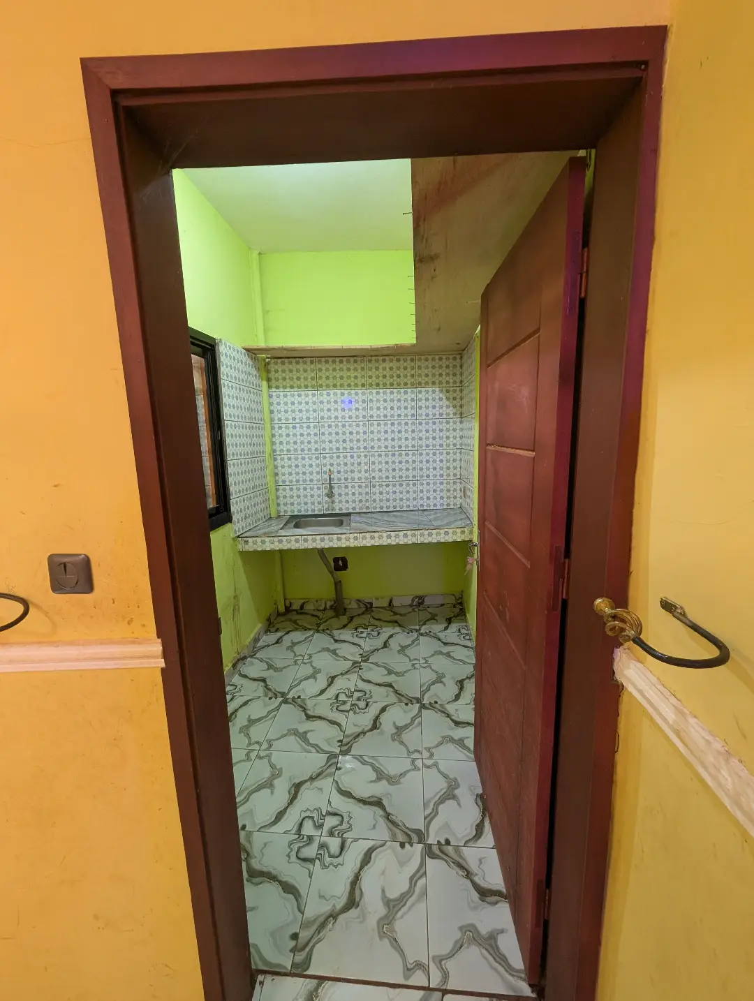 Appartement moderne à louer à Bafoussam Saint Thomas - Image 8