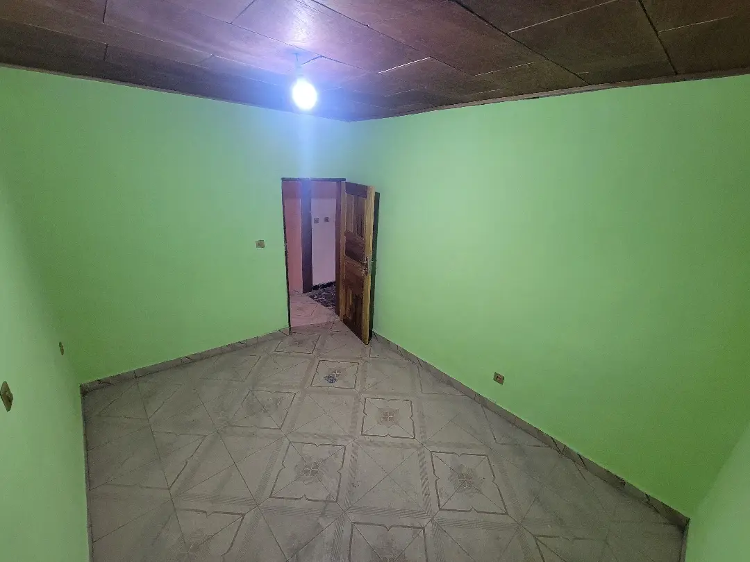 Appartement moderne à louer à Bafoussam Carrefour Ekoule - Image 8