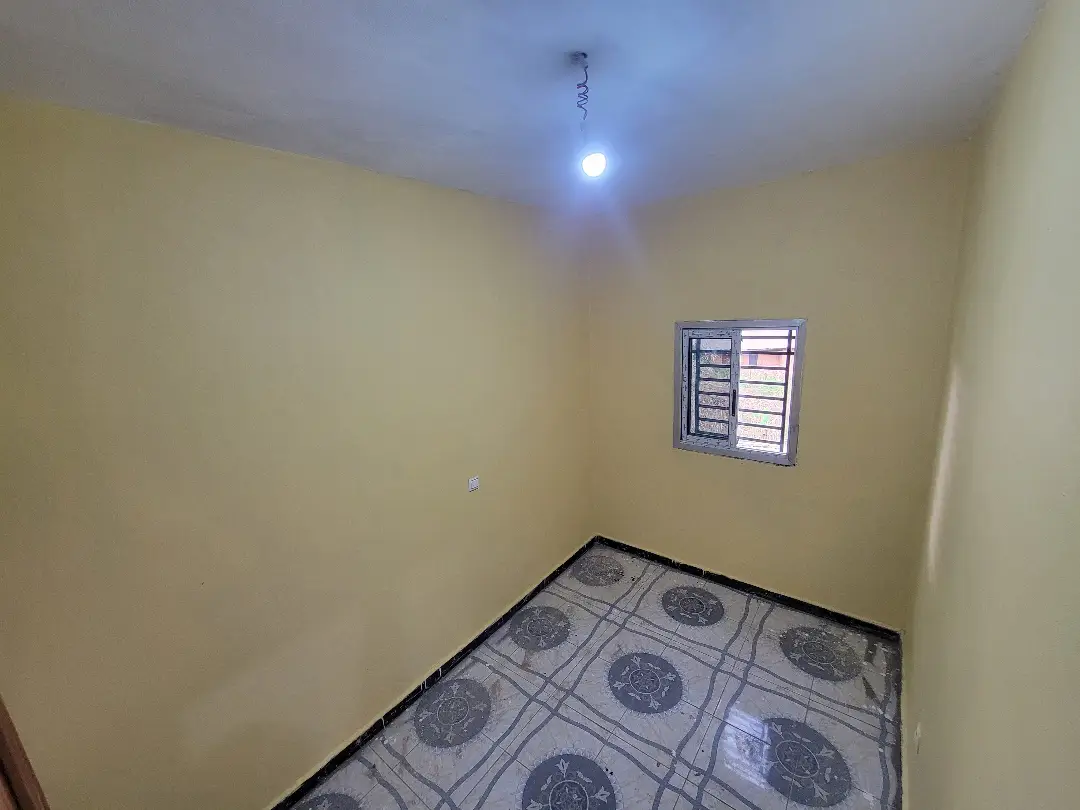 Studio moderne à louer à Bafoussam Nze - Image 8