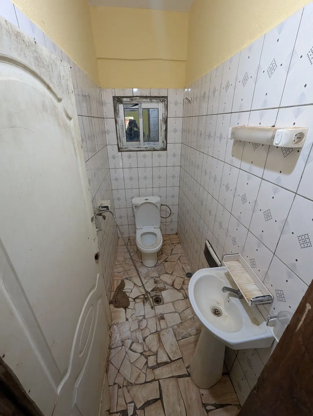 Appartement moderne à louer à Bafoussam 1ere Eveche - Image 8