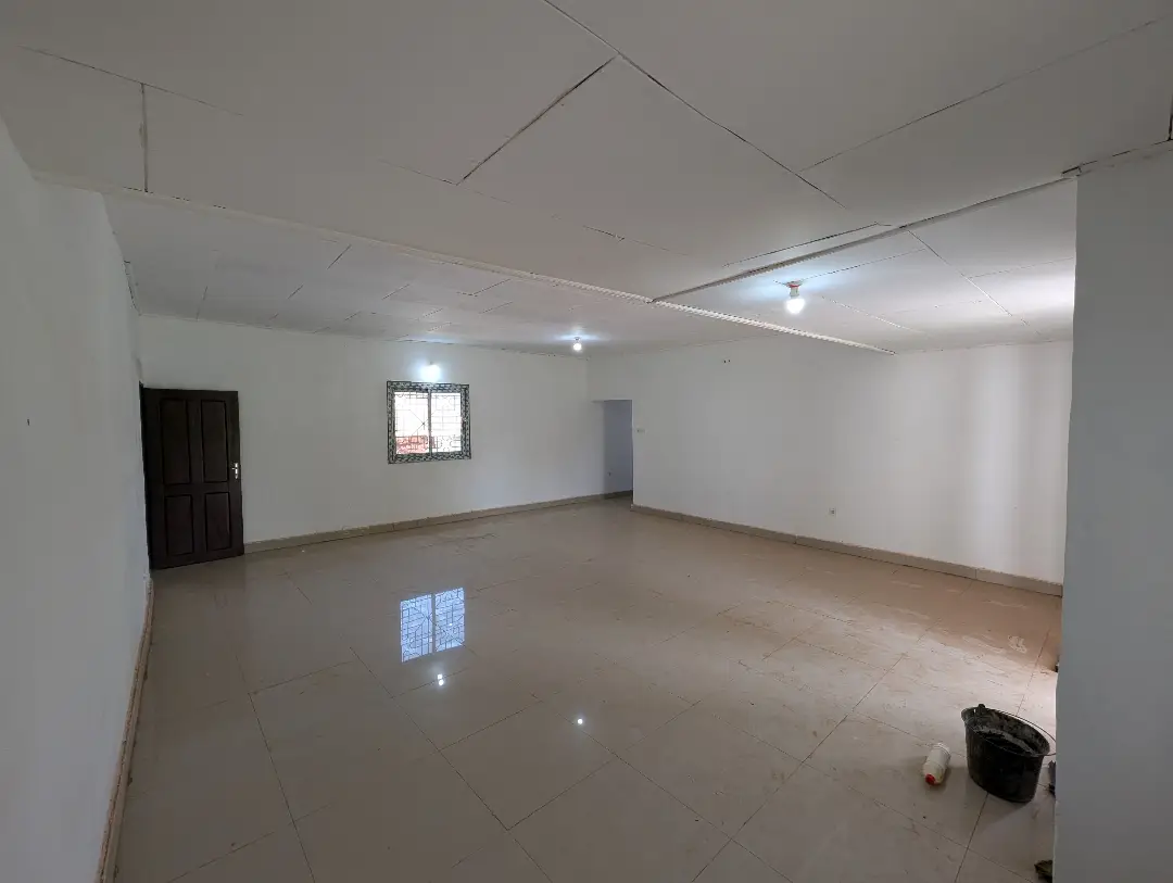 Maison moderne à louer à Bafoussam Madelon - Image 8