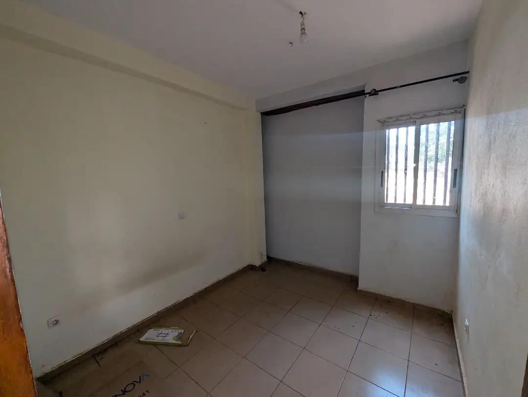 Studio moderne à louer à Bafoussam Camp Onion - Image 8