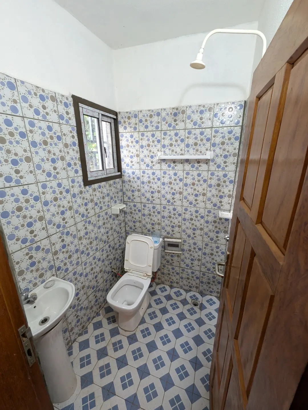 Chambre moderne à louer à Bafoussam Stade Municipal - Image 8