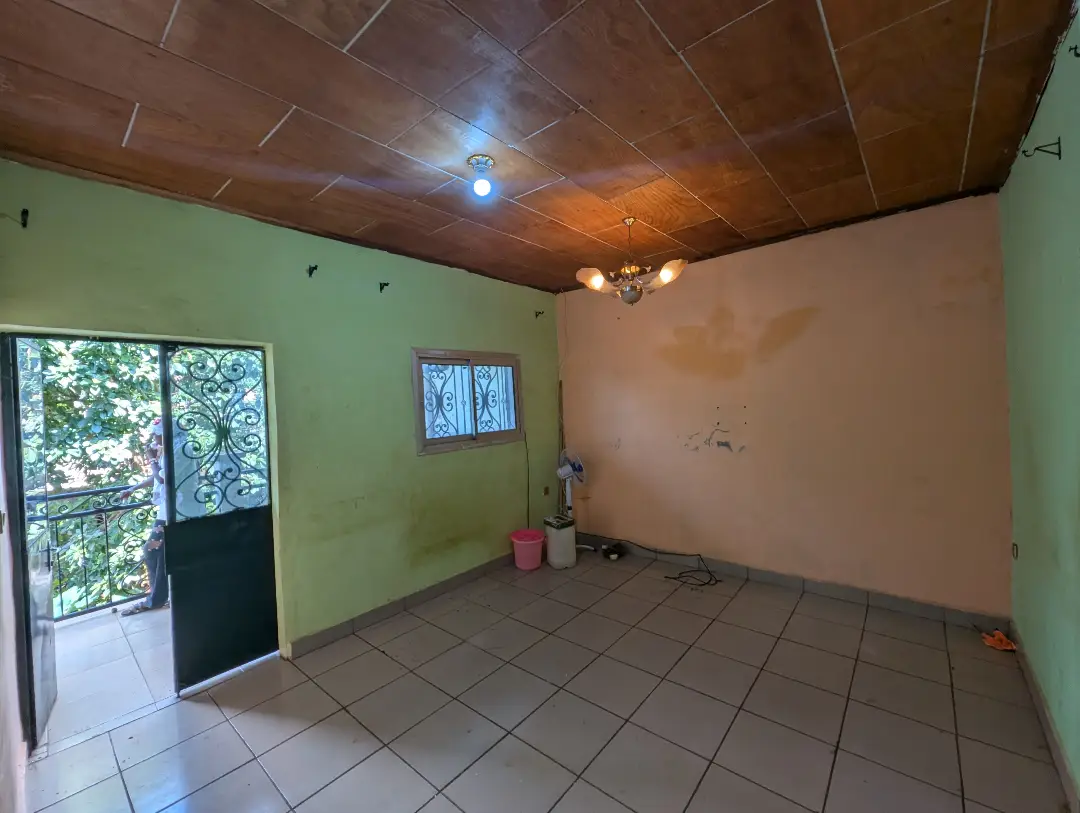Appartement moderne à louer à Bafoussam Boulevard Eveche - Image 8