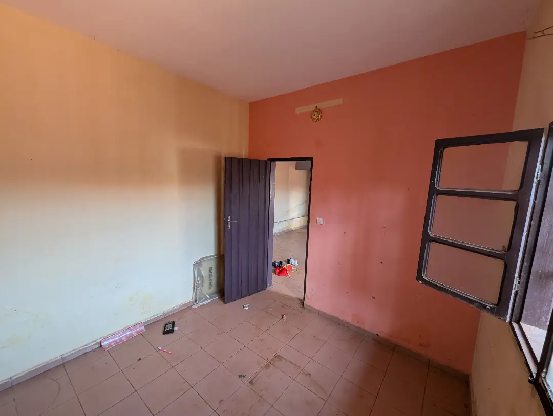 Appartement moderne à louer à Bafoussam Depot Petrolier - Image 8