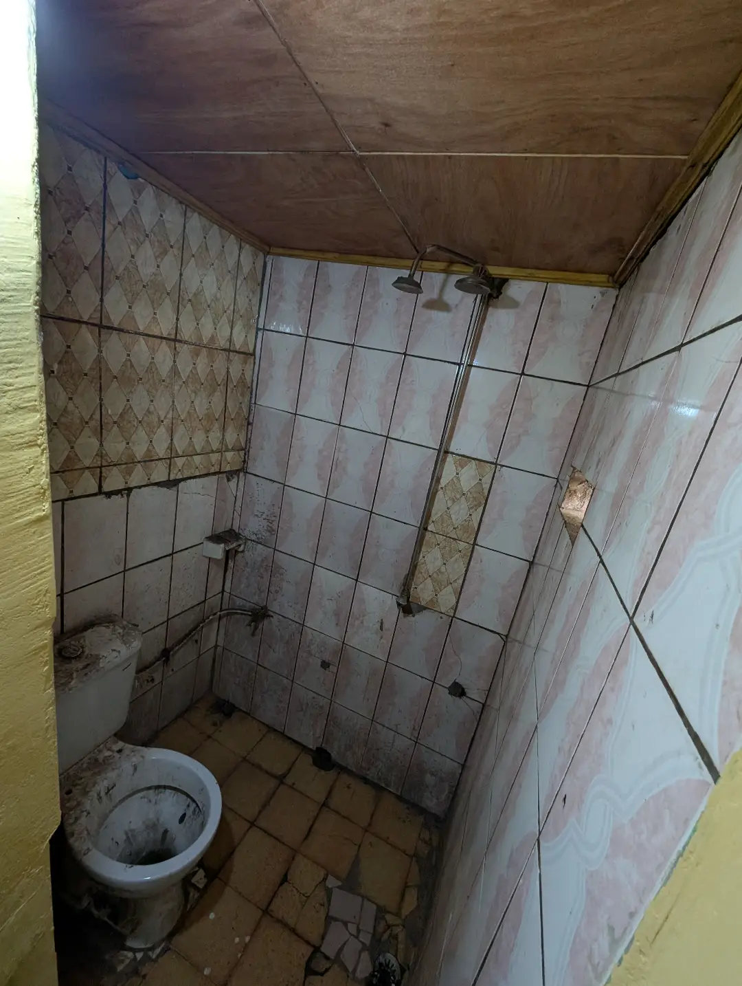 Chambre moderne à louer à Bafoussam Stade Municipal - Image 8