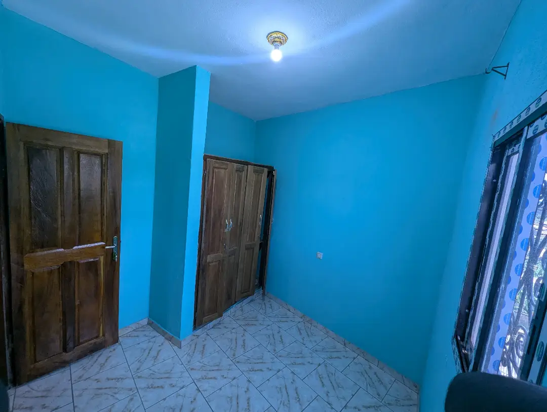 Appartement moderne à louer à Bafoussam Marche Casa - Image 8