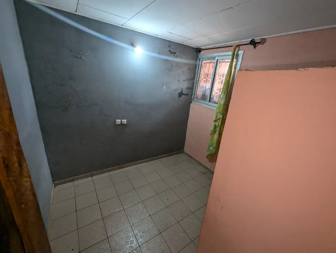 Appartement moderne à louer à Bafoussam Marche Casa - Image 8