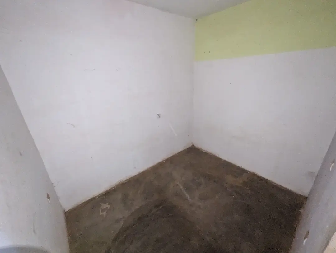 Studio moderne à louer à Bafoussam Palace - Image 8