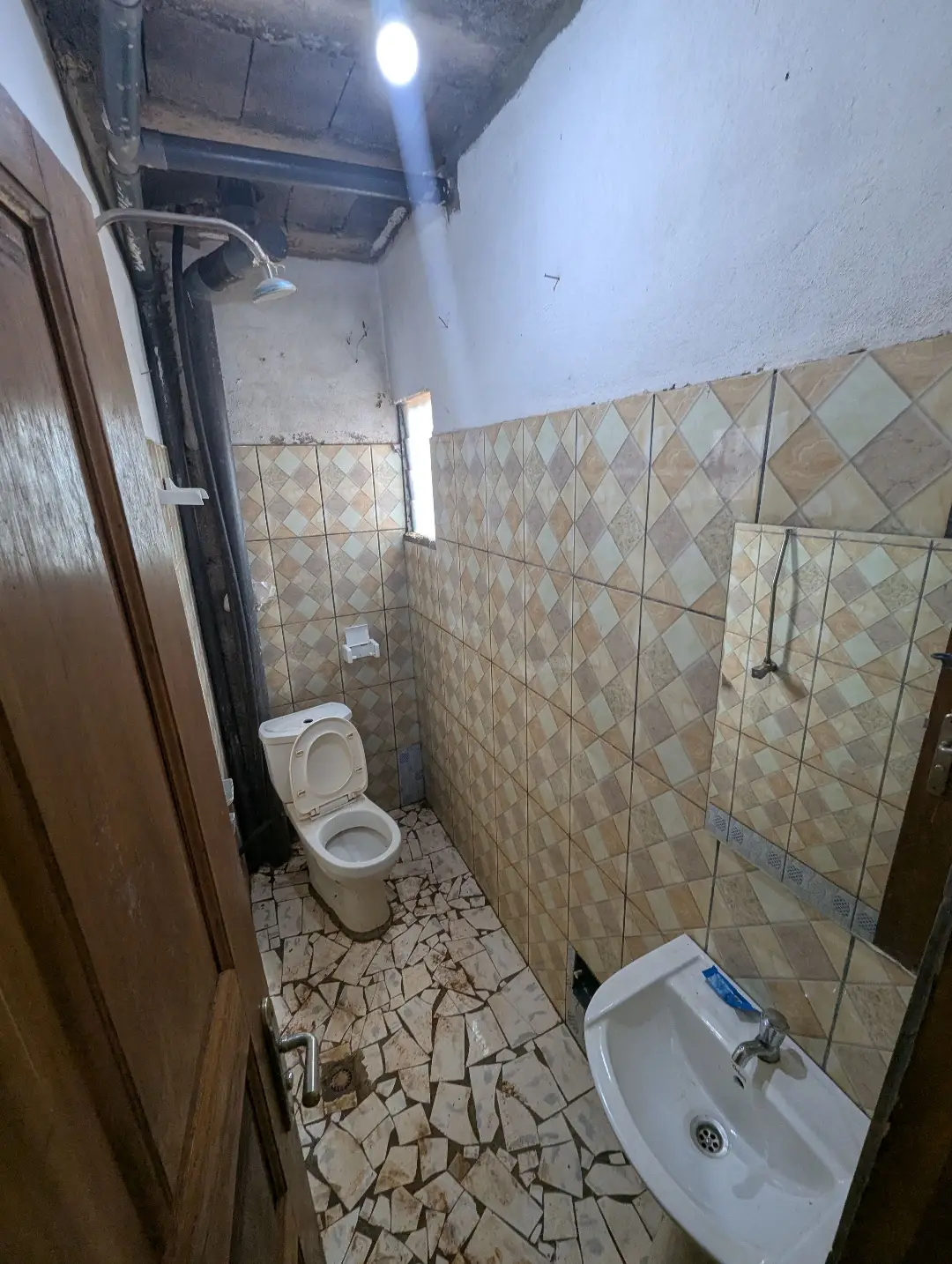 Appartement moderne à louer à Bafoussam Toungang Ville - Image 8