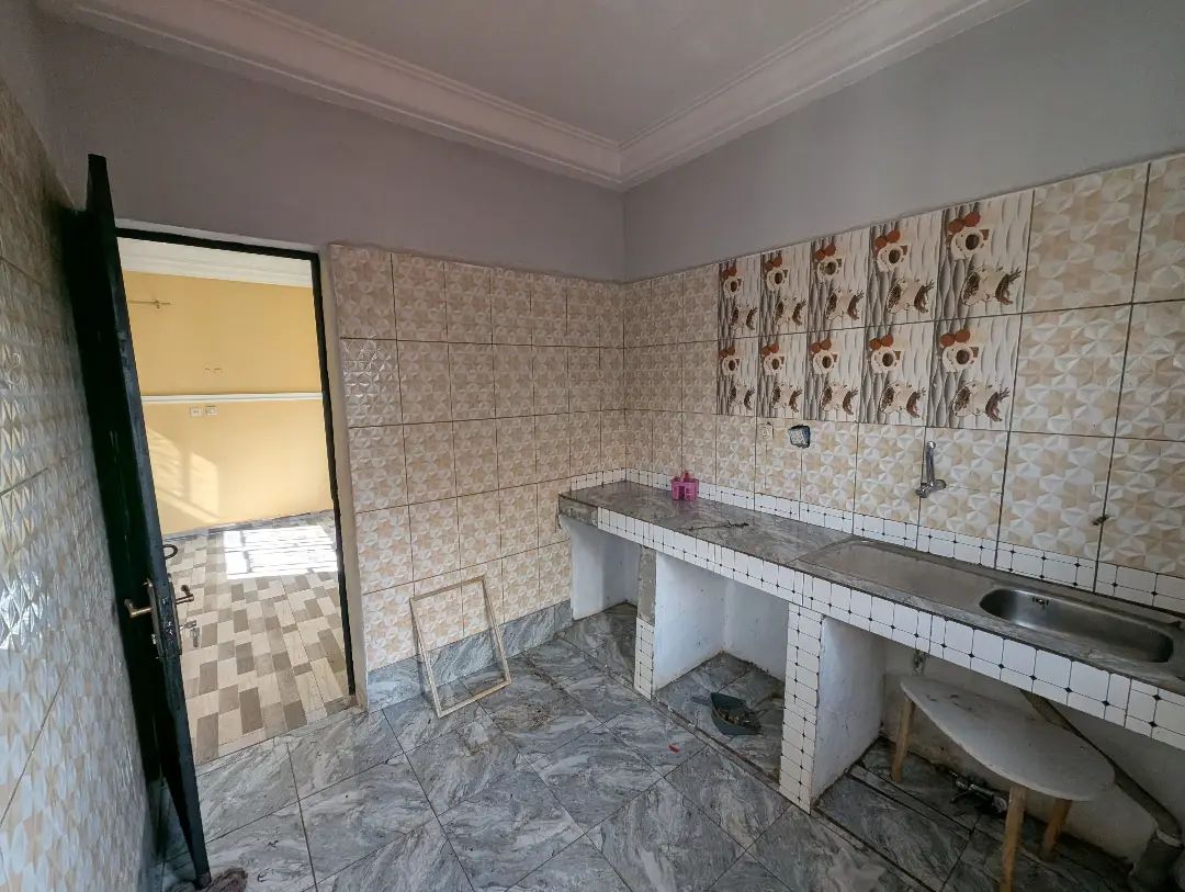 Appartement moderne à louer à Bafoussam Maeture - Image 8