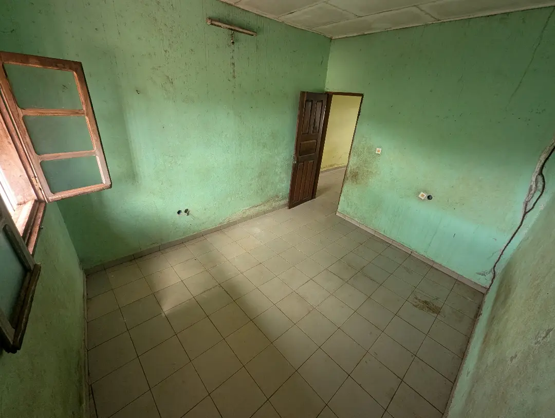 Appartement moderne à louer à Bafoussam Mairie Rural - Image 8