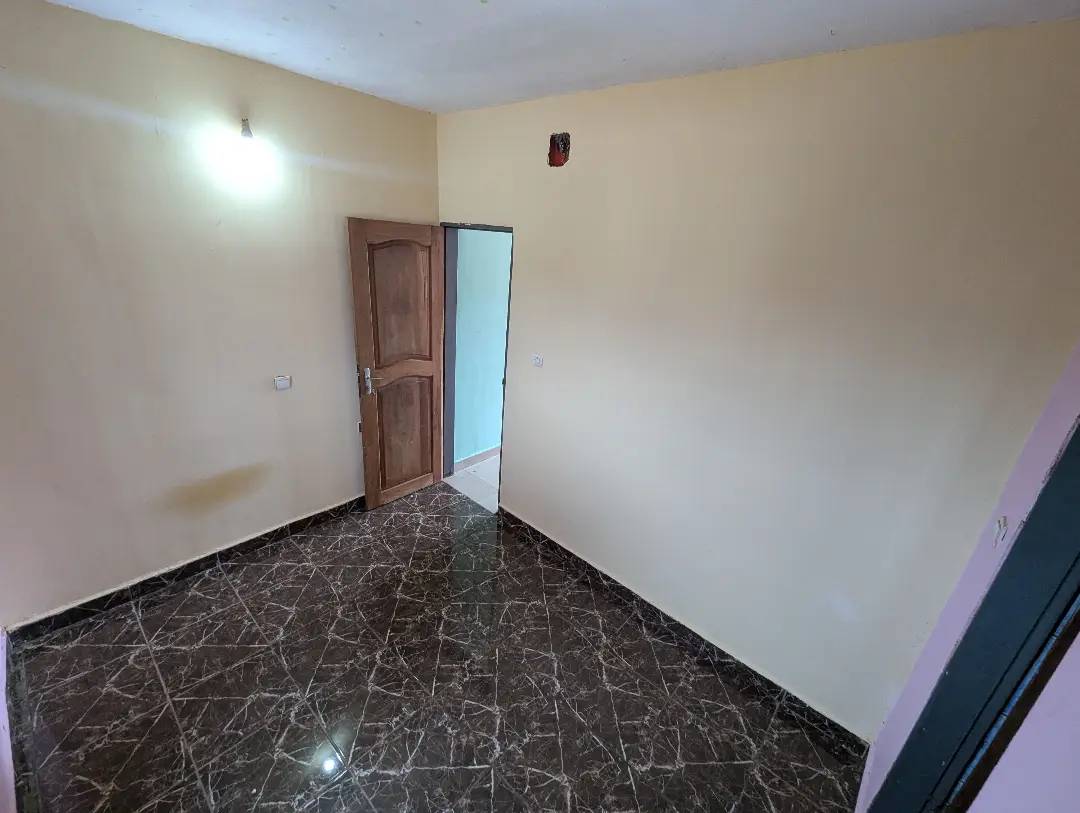 Appartement moderne à louer à Bafoussam Marie Rural (lepreserie) - Image 8