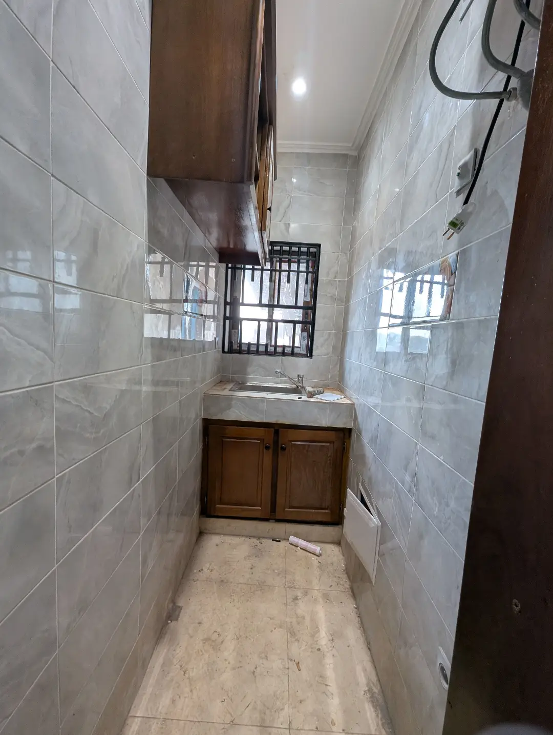 Studio moderne à louer à Bafoussam Maeture - Image 8